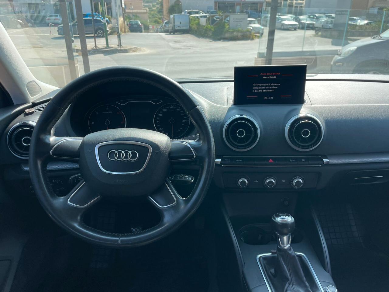 Audi A3 SPB 1.6 TDI clean diesel Attraction