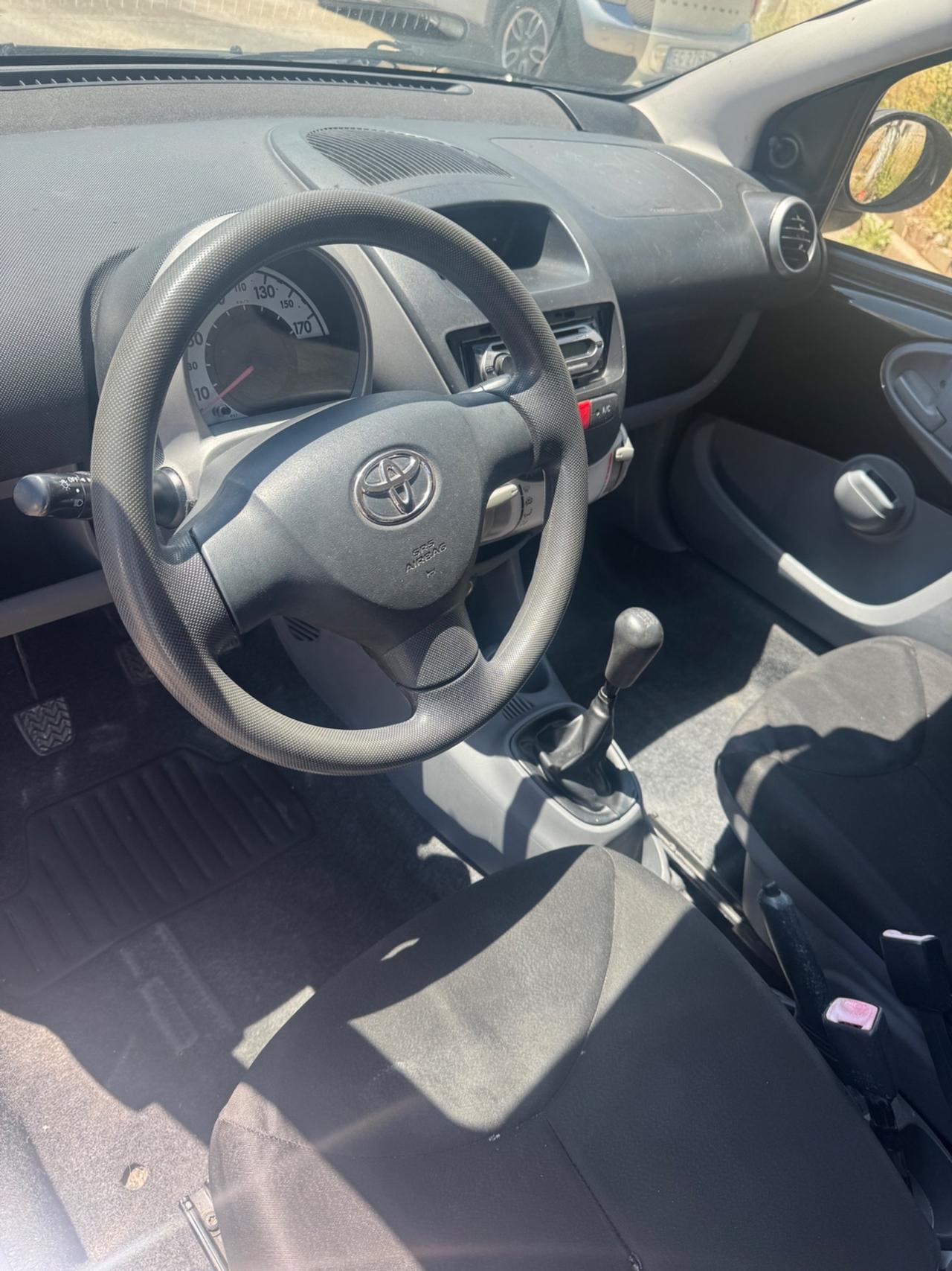 Toyota Aygo 1.0 12V VVT-i 5 porte