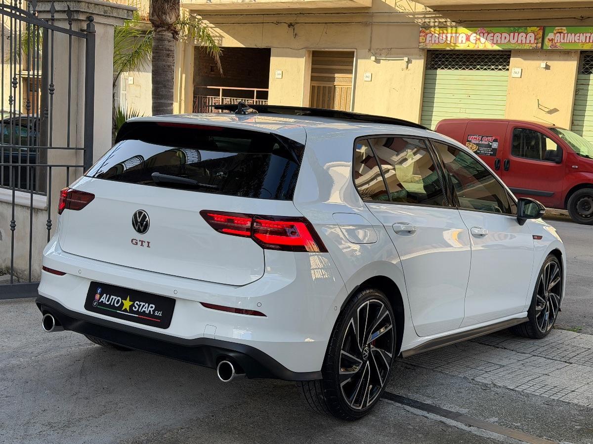 Volkswagen Golf 8 GTI 2.0 TSI 245 CV