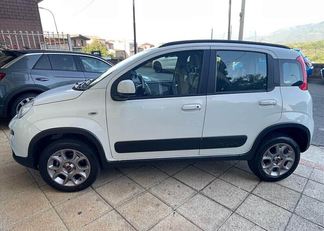 Fiat Panda 1.3 MJT 95 CV S&S 4x4 Euro 6B ELD / Clima / Cerchi lega Auto Impeccabile