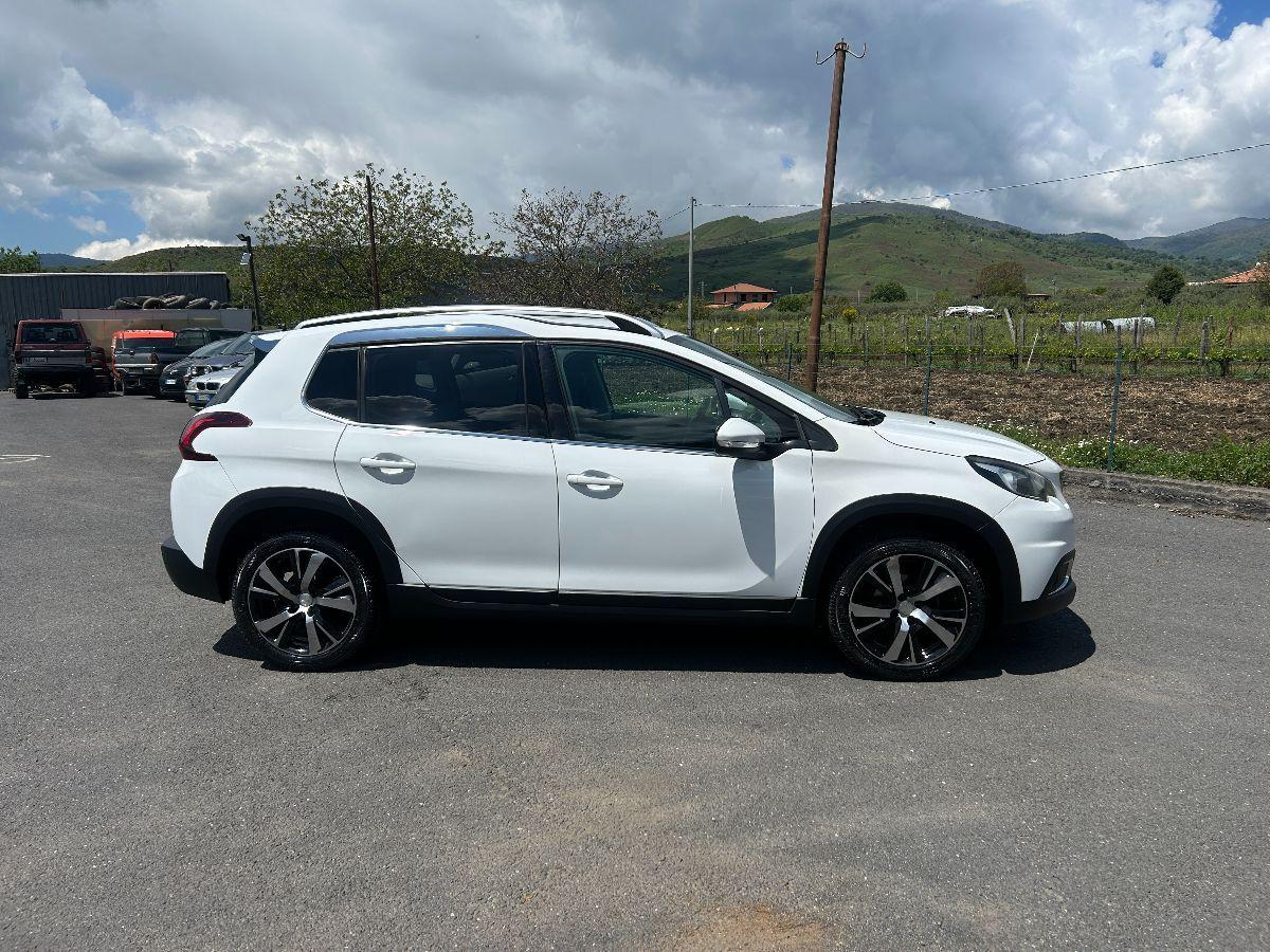 PEUGEOT - 2008 - 1.6 BlueHDi 100 CV Allure