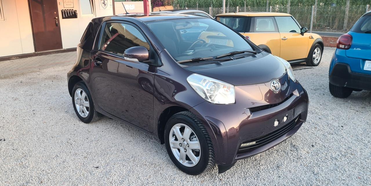 Toyota iQ 1.0