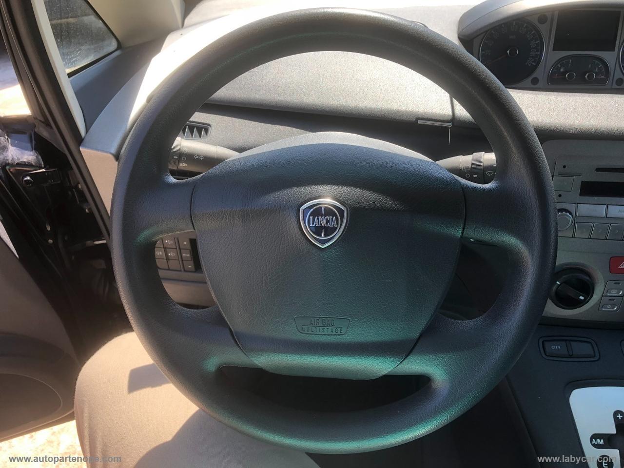 LANCIA Musa 1.4 EURO 5 Oro