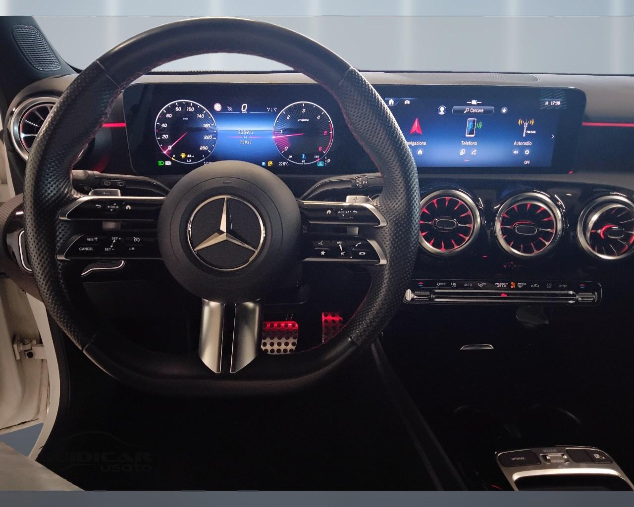 Mercedes-Benz Classe A - W177 2023 - A 180 d AMG Line Advanced Plus auto