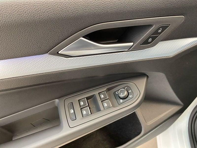 Volkswagen Golf 8.5 1.5 eTSI 115 CV DSG GOAL Matrix Led Camera 16" Cockpit