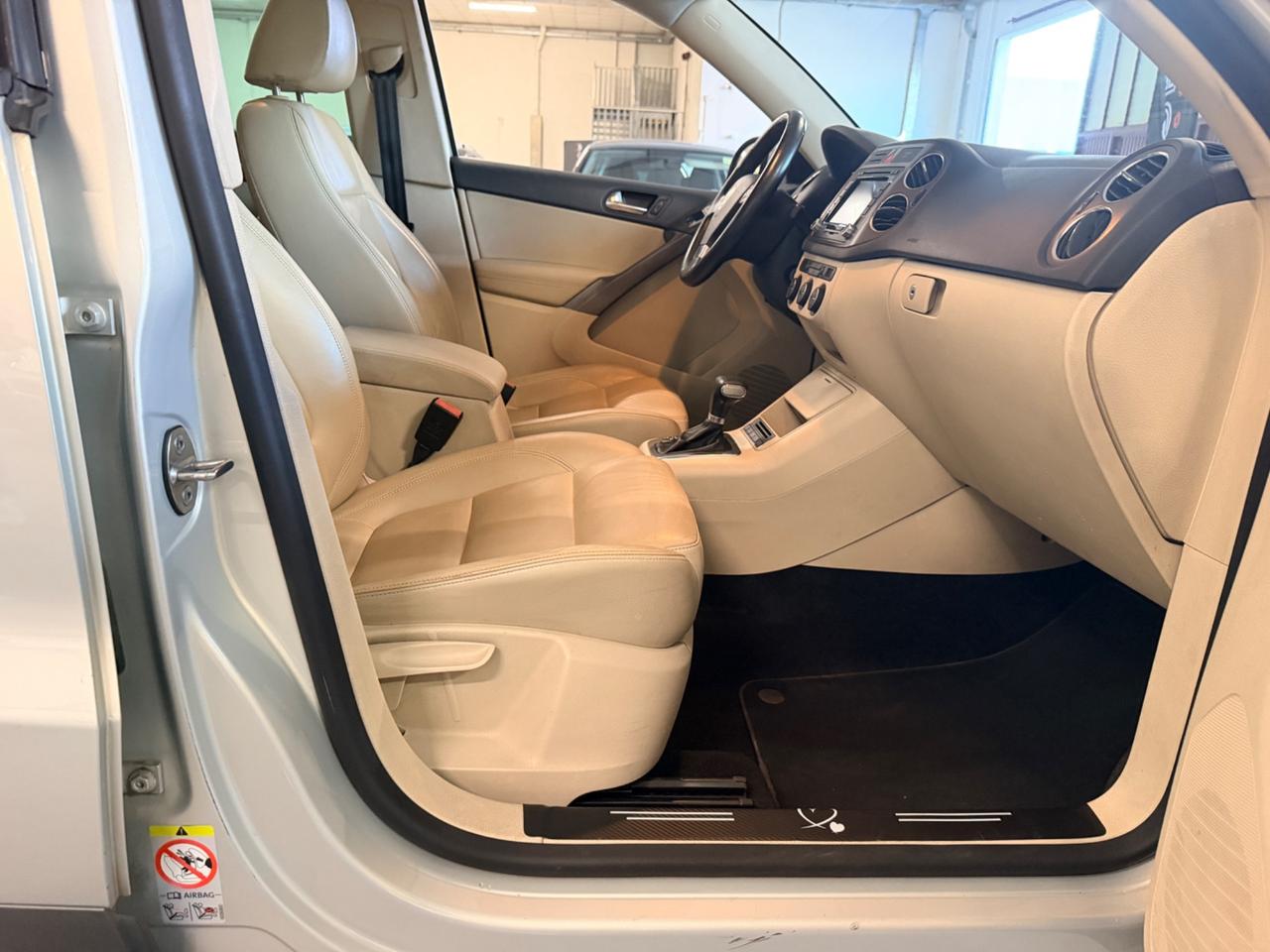 Volkswagen Tiguan 2.0 TDI DPF 4MOTION tiptronic Sport & Style