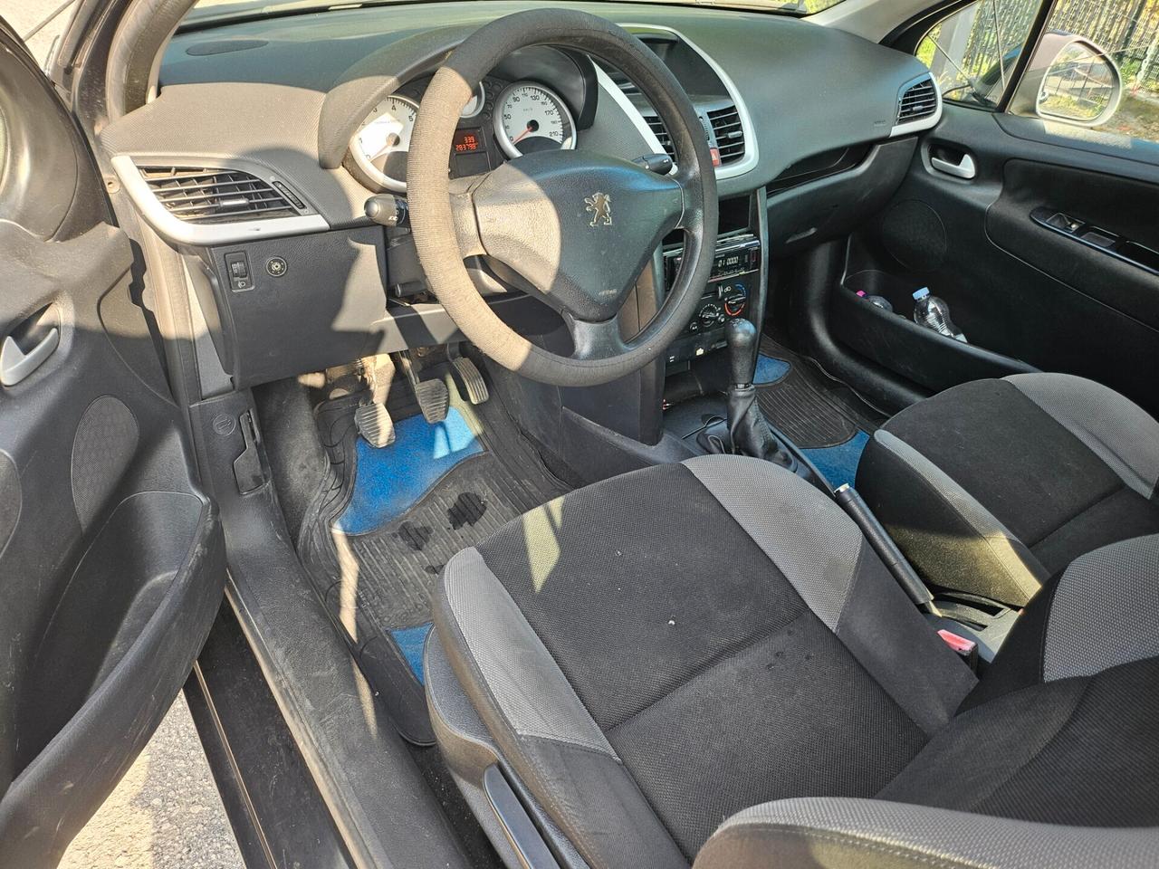 Peugeot 207 1.4 GPL DI SERIE NEOPATENTATI