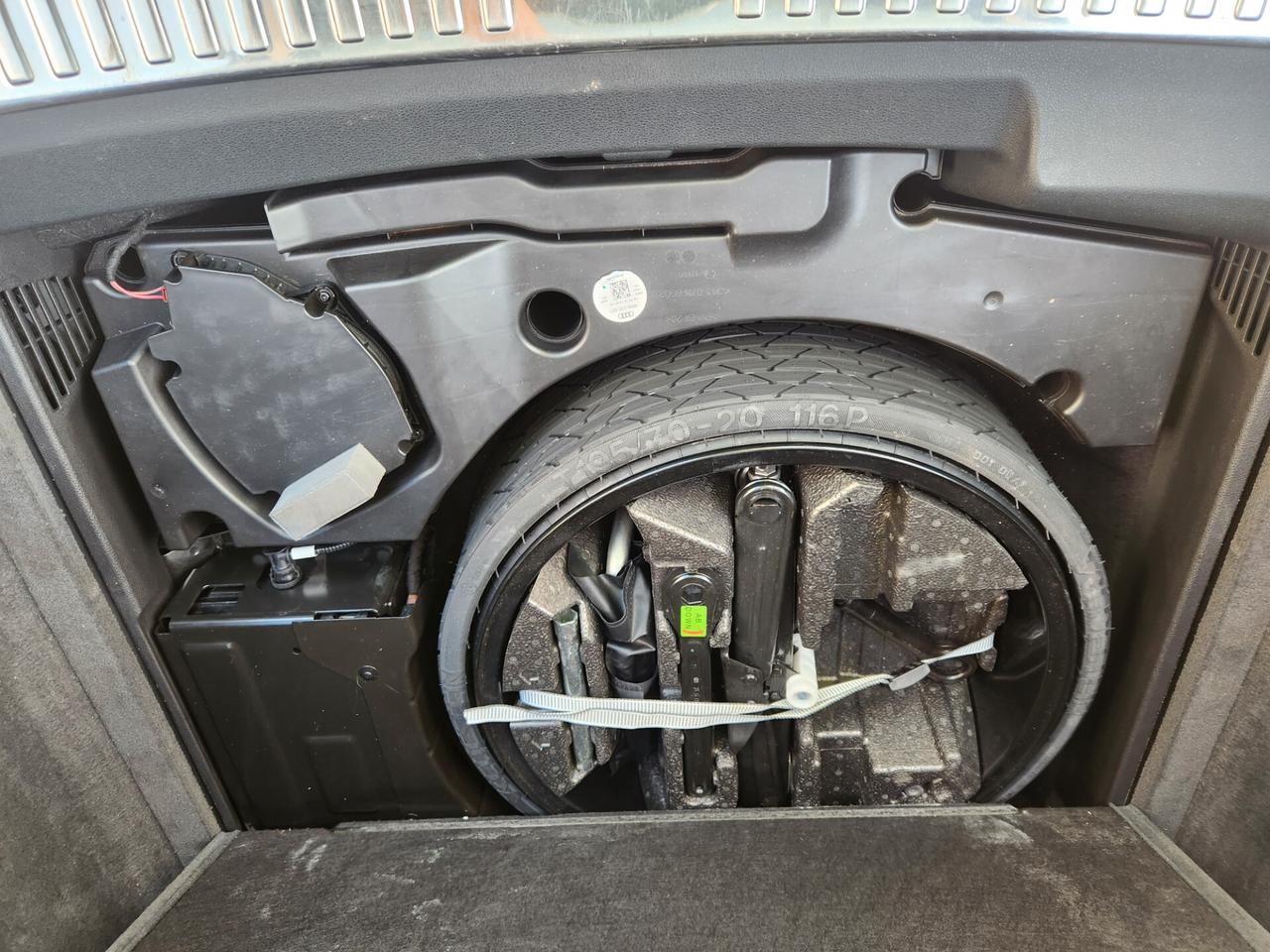 Audi A8 3.0 SLINE