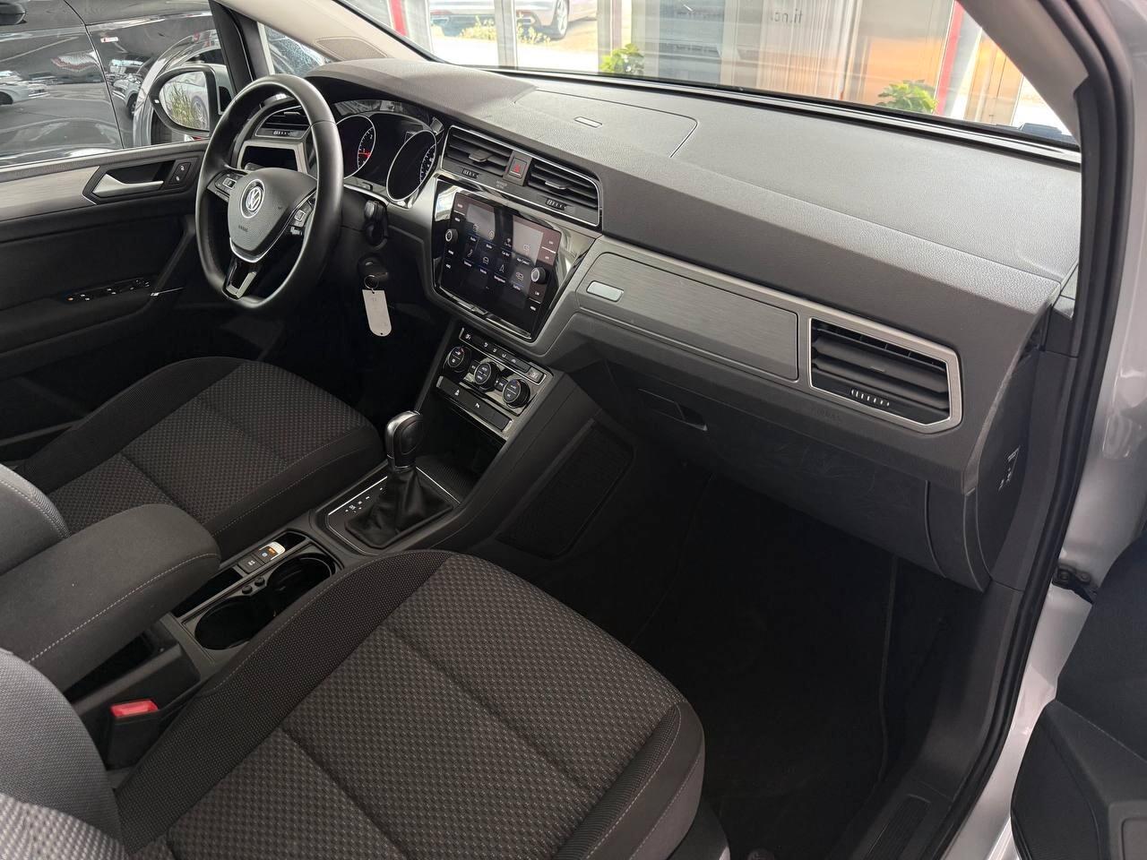 Volkswagen Touran 1.6 TDI 115 CV SCR DSG Business 7 POSTI