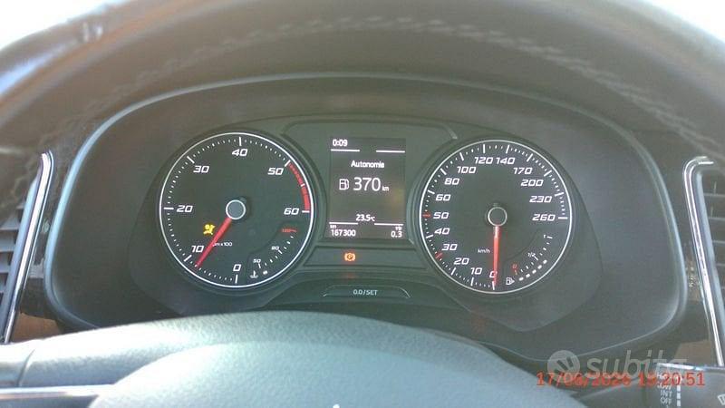 SEAT Leon 1.6 TDI 85KW STYLE