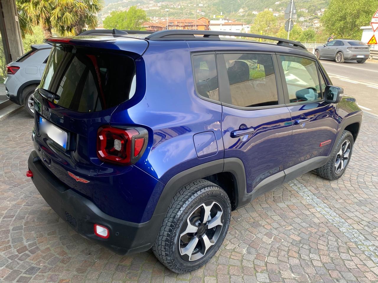 Jeep Renegade 2.0 Mjt 170CV 4WD Active Drive Low Trailhawk