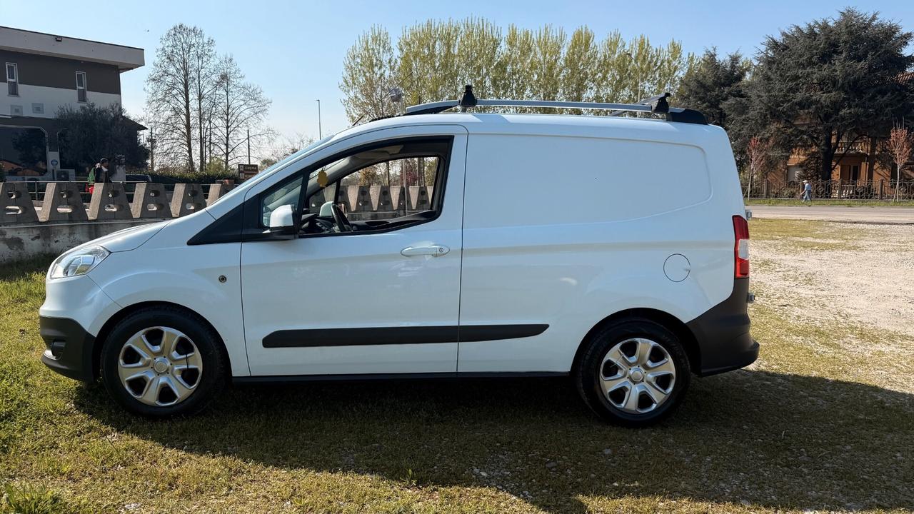 FORD TRANSIT COURIER TREND