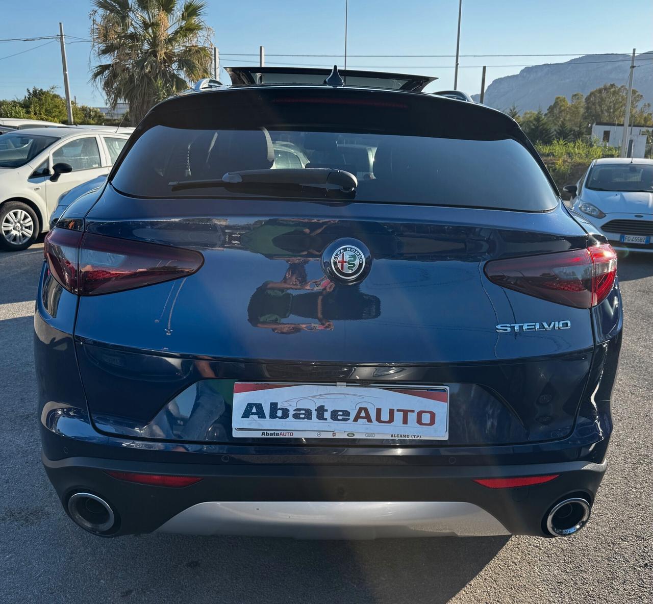 Alfa Romeo Stelvio 2.2 Turbodiesel 160 CV AT8 RWD Super N1
