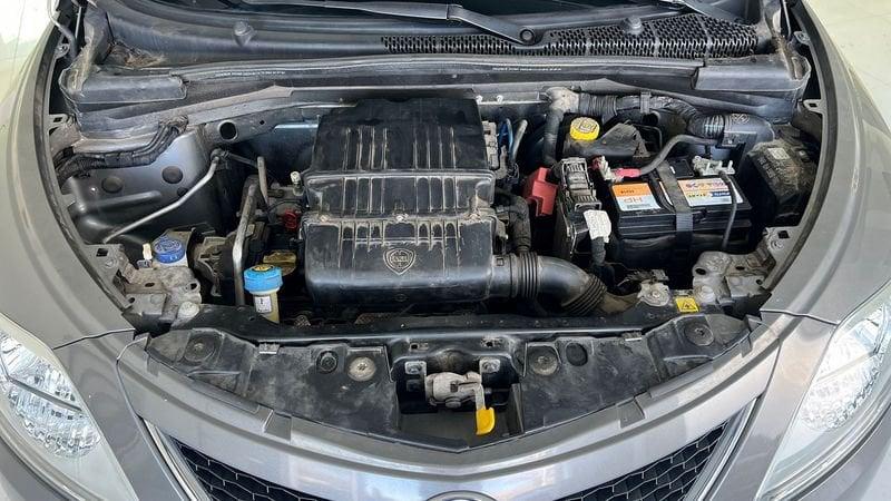 Lancia Ypsilon 5 Porte 1.2 69cv Gold my16 1.2 GOLD 69CV MY16