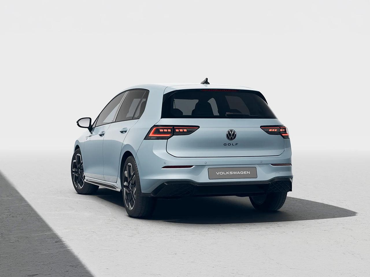 Volkswagen Golf 1.5 etsi r-line plus 150cv dsg