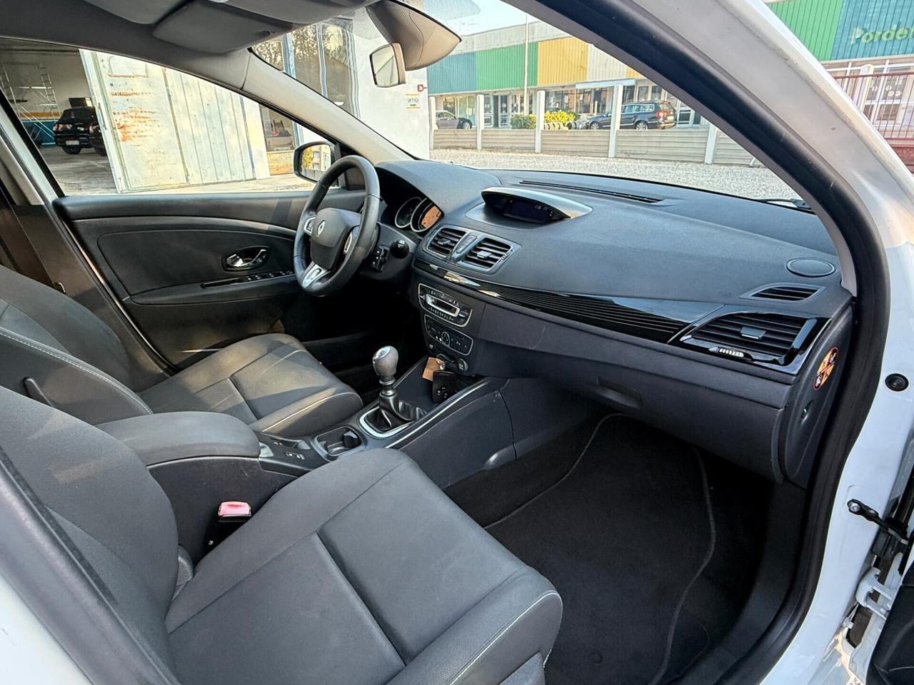 Renault Megane Mégane 1.5 dCi 110CV EDC SporTour Attractive