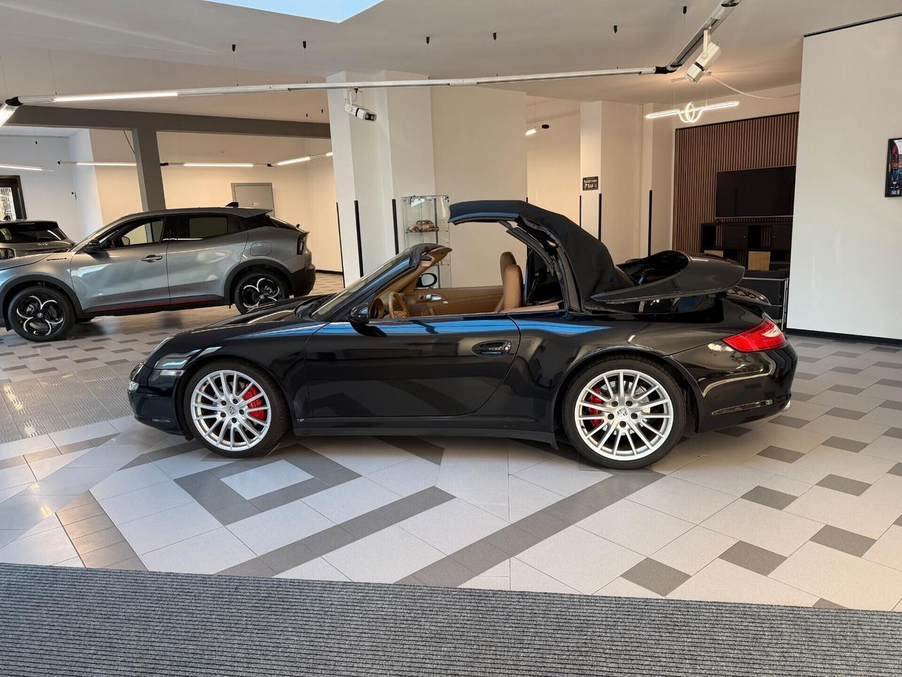 Porsche 911 Carrera 4S Cabriolet