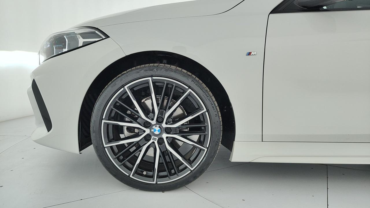 BMW Serie 1 F40 - 116d Msport auto