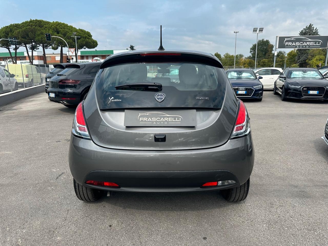 Lancia Ypsilon 1.0 FireFly 5 porte S&S Hybrid Platino /TELECAMERA/CARPLAY