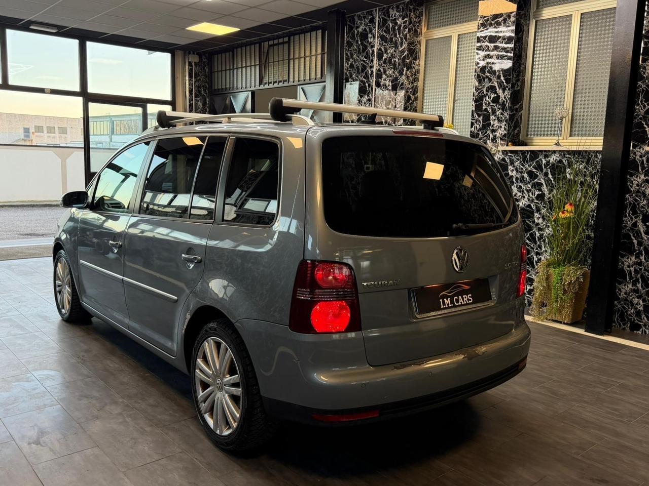 Volkswagen Touran 2.0 TDI 170CV DPF DSG Highline