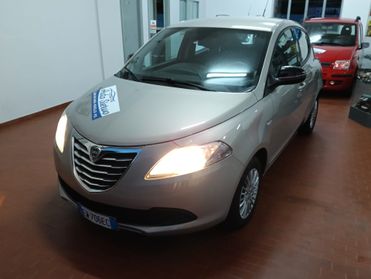 Lancia Ypsilon 1.2 69 CV 5 porte S&S Silver