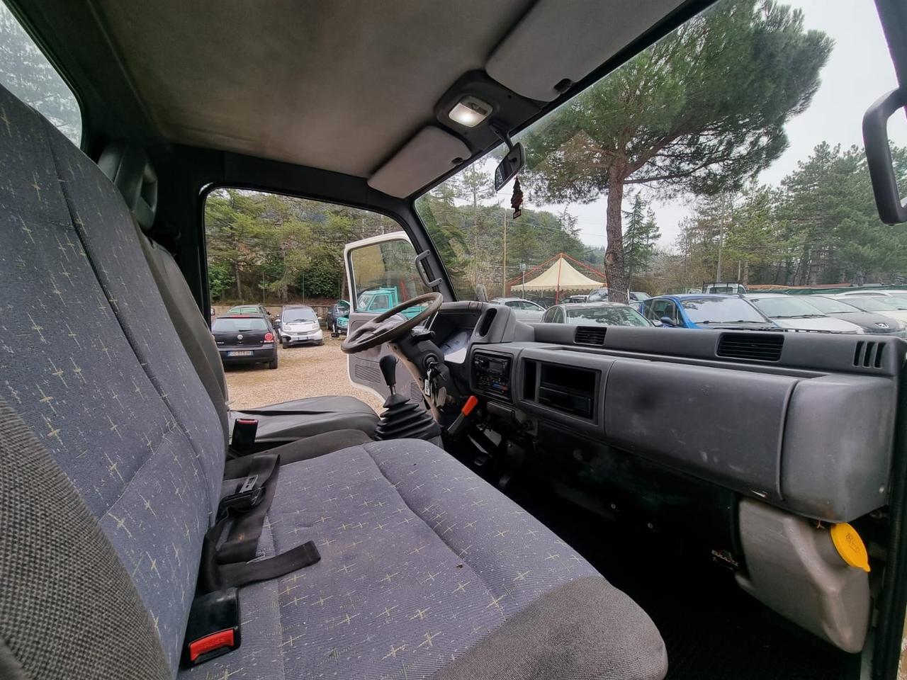 Nissan Cabstar 35.10 3.0 Tdi PM-RG Cabinato L