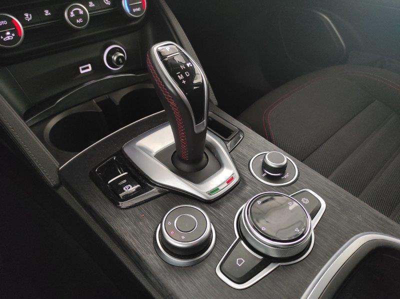 ALFA ROMEO Stelvio - Stelvio 2.2 Turbodiesel 160 CV AT8 RWD Business