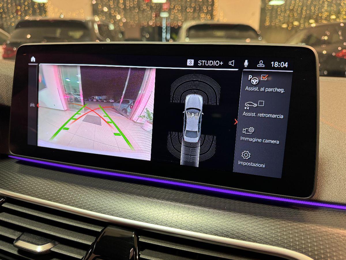 BMW Serie 5 520d xDrive Berlina Msport