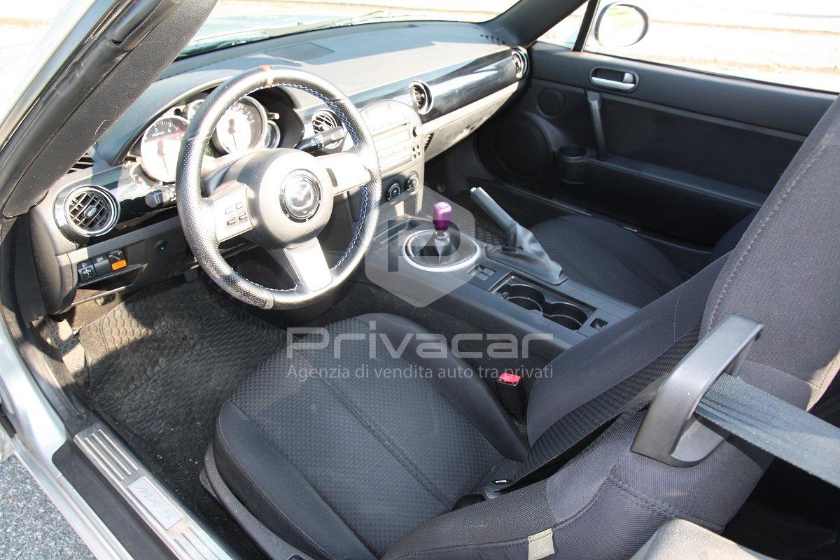 MAZDA MX-5 Roadster Coupé 1.8L Fire