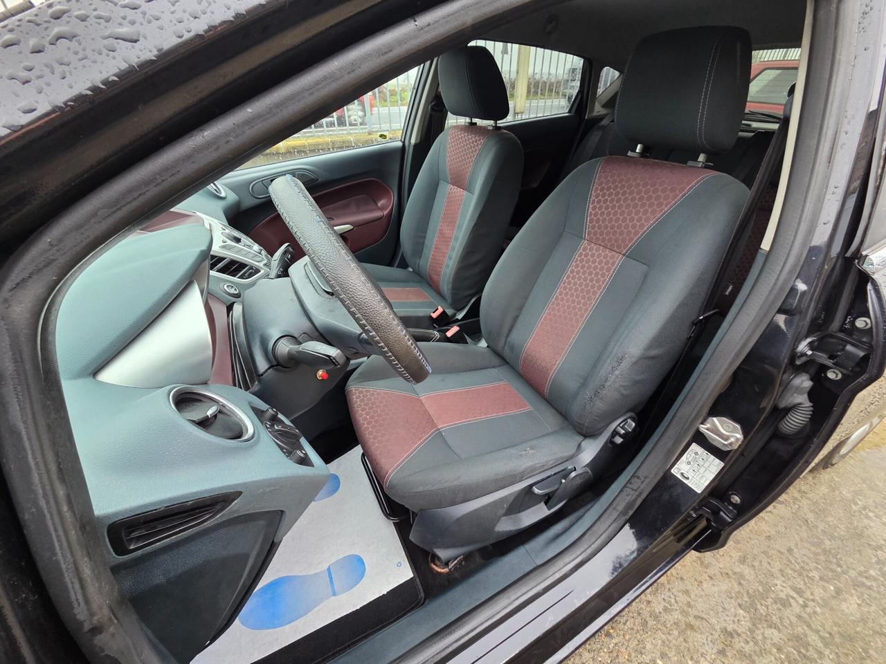 Ford Fiesta 1.4 TDCi 5p. Titanium JNEOPATENTATA