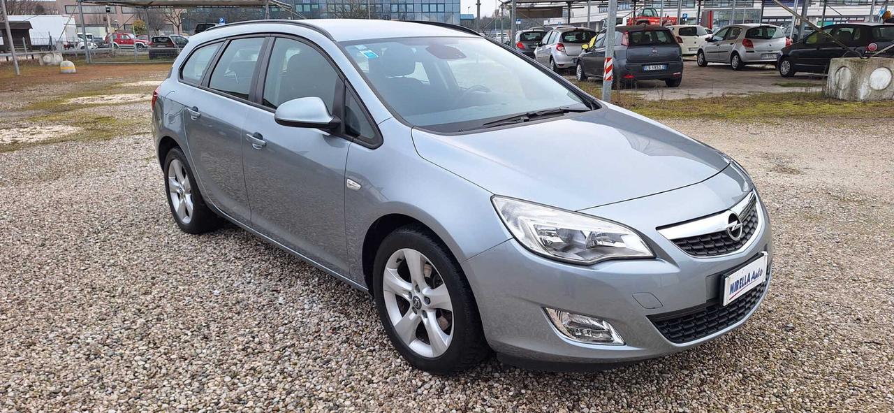 Opel Astra 1.7 CDTI 110CV Sports Tourer Cosmo