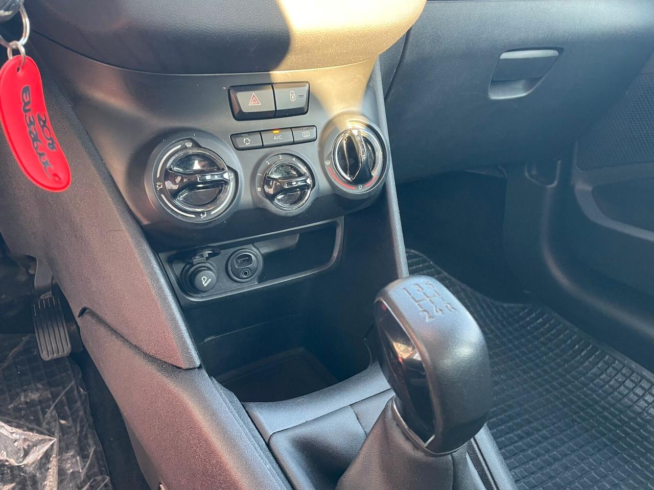 Peugeot 208 1.6 e-HDi 92 CV Stop&Start 5 porte Allure