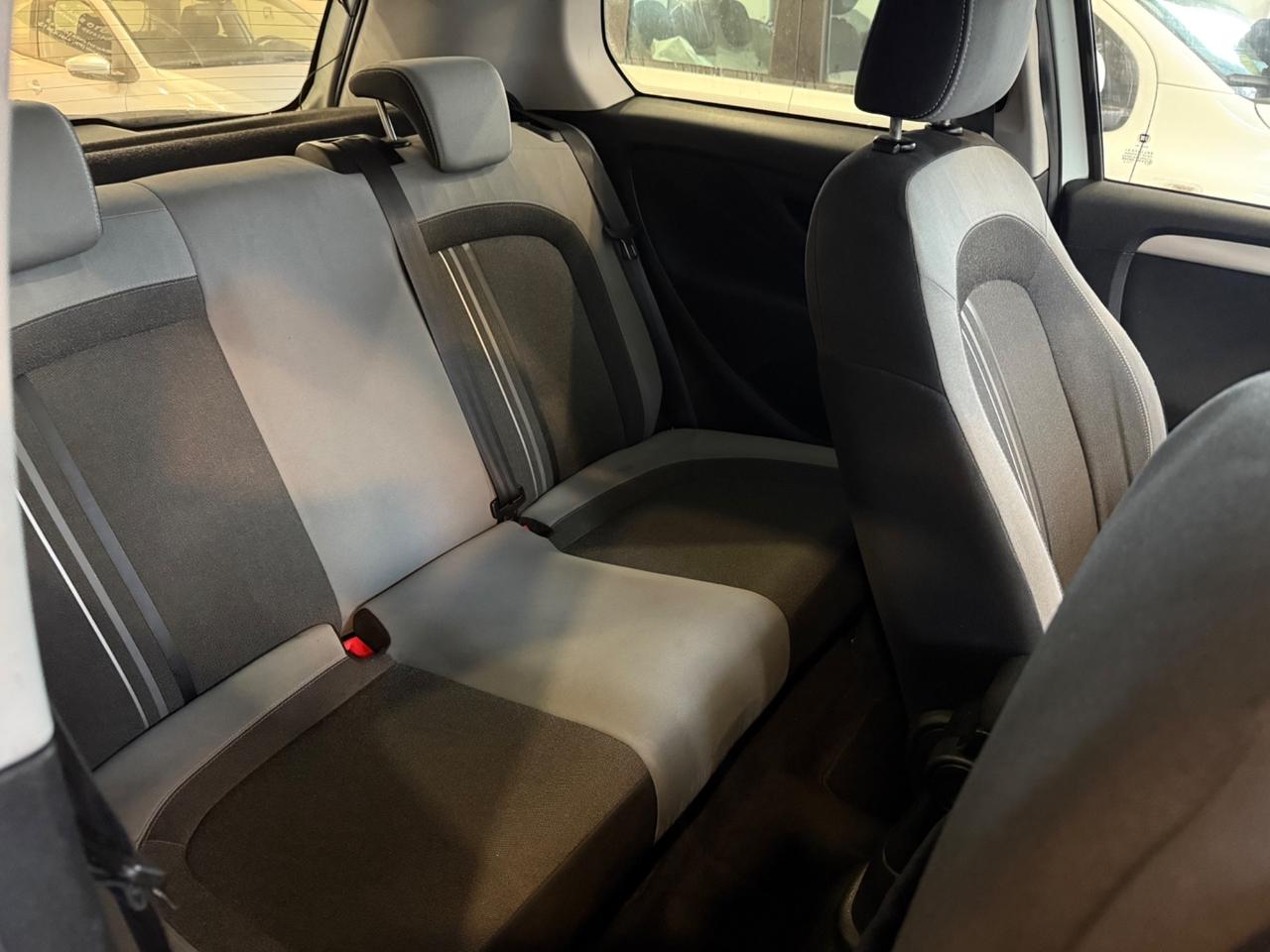 Fiat Punto 1.4 METANO ANNO 2012 neopatentati