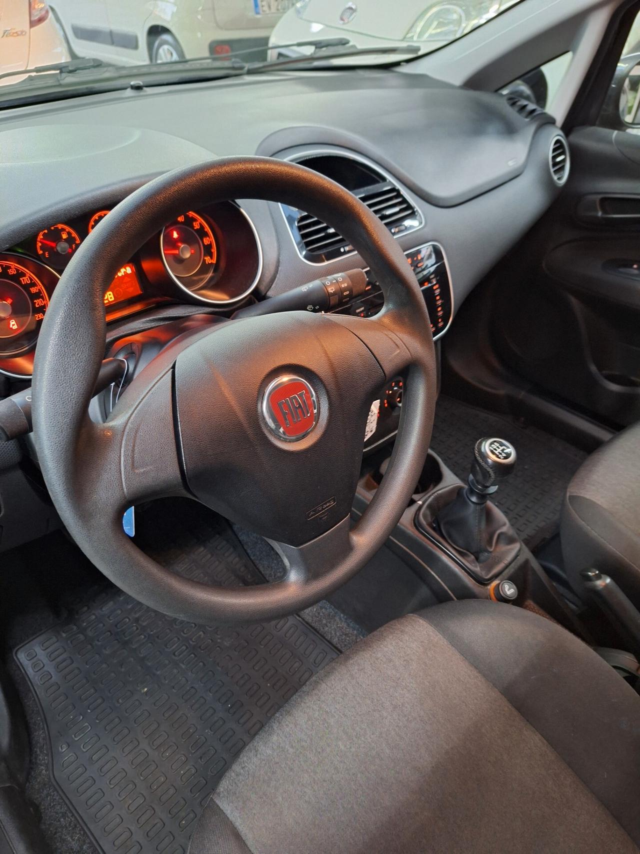 Fiat Punto Street 1.4 8V Natural Power Lounge