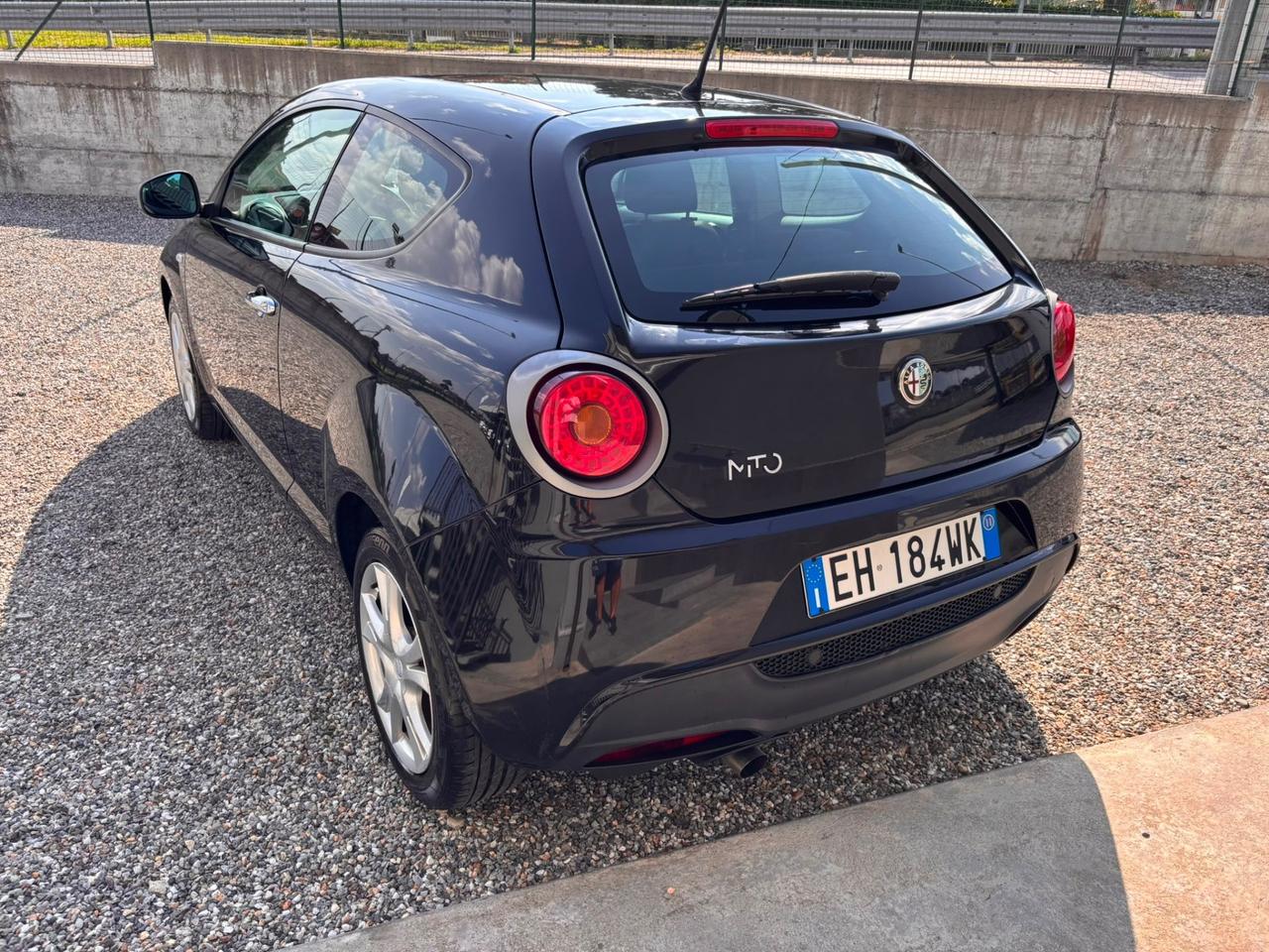 Alfa Romeo MiTo 1.4 78 CV 8V S&S Distinctive ok neopatentati
