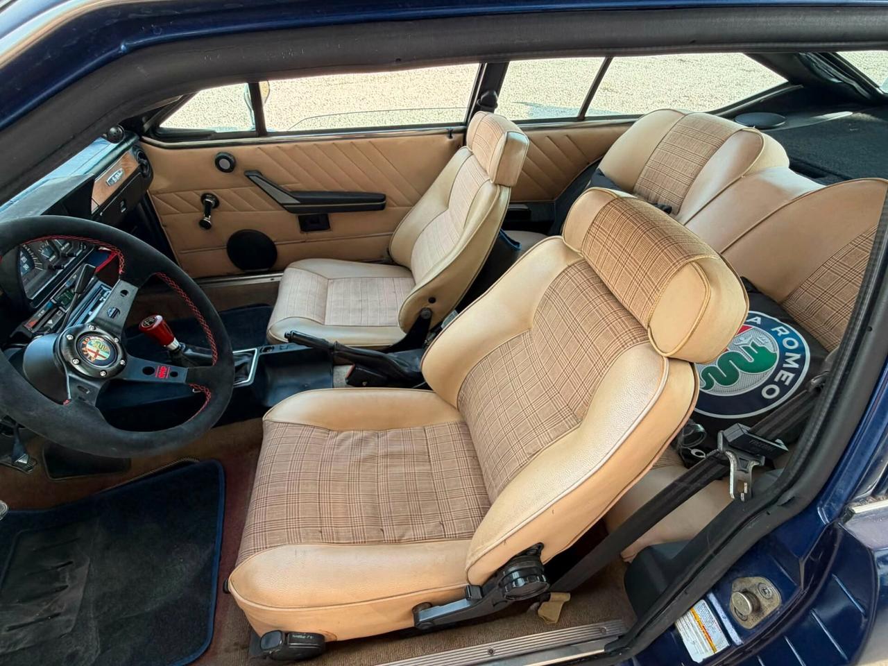 Alfa Romeo GTV 2000