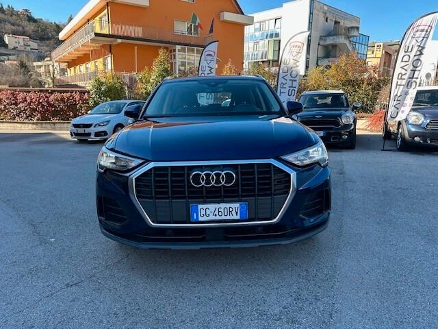 Audi Q3 35 TDI S tronic Business