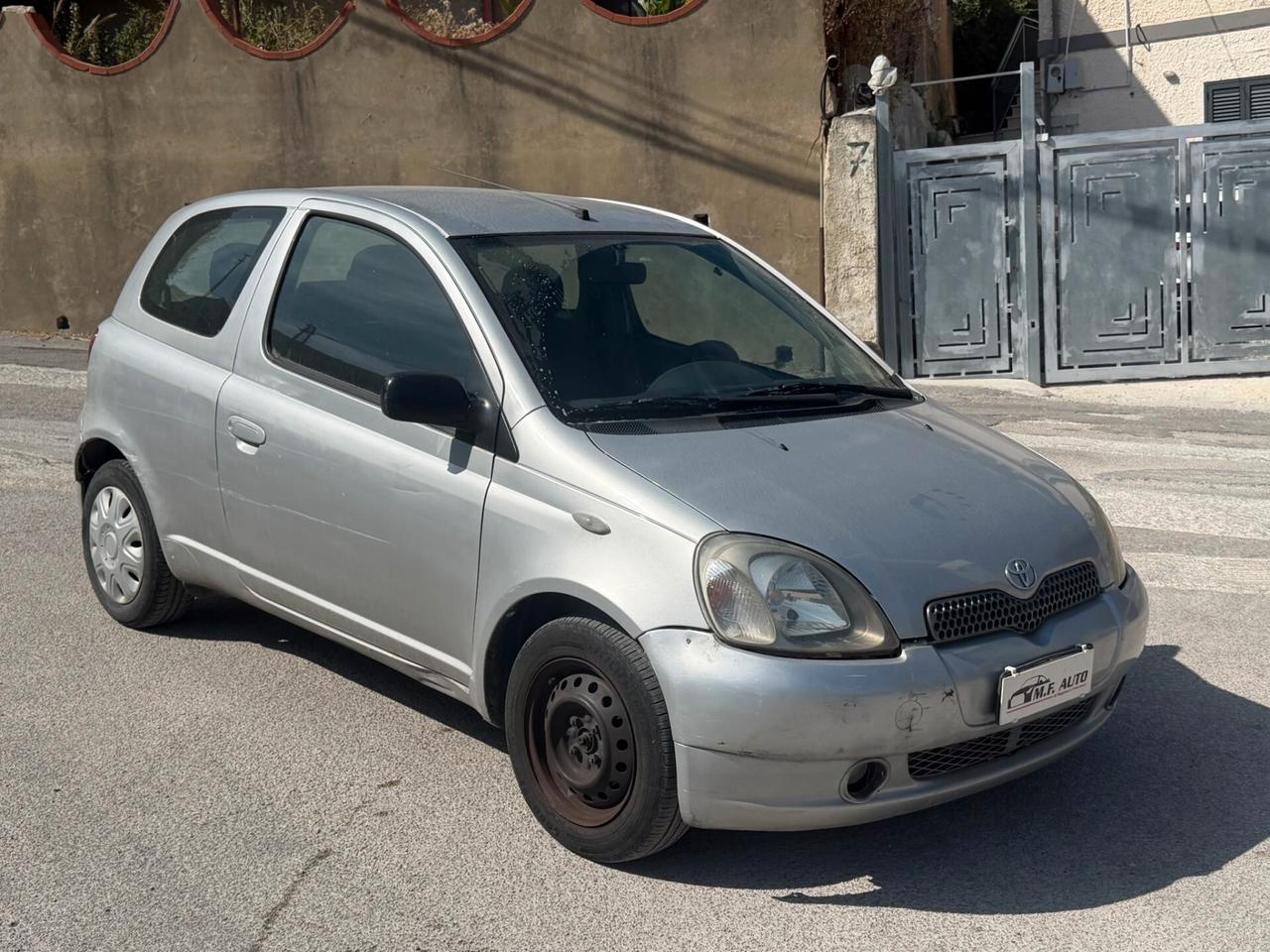 Toyota Yaris 1.3i 16V cat 3 porte Luna '03