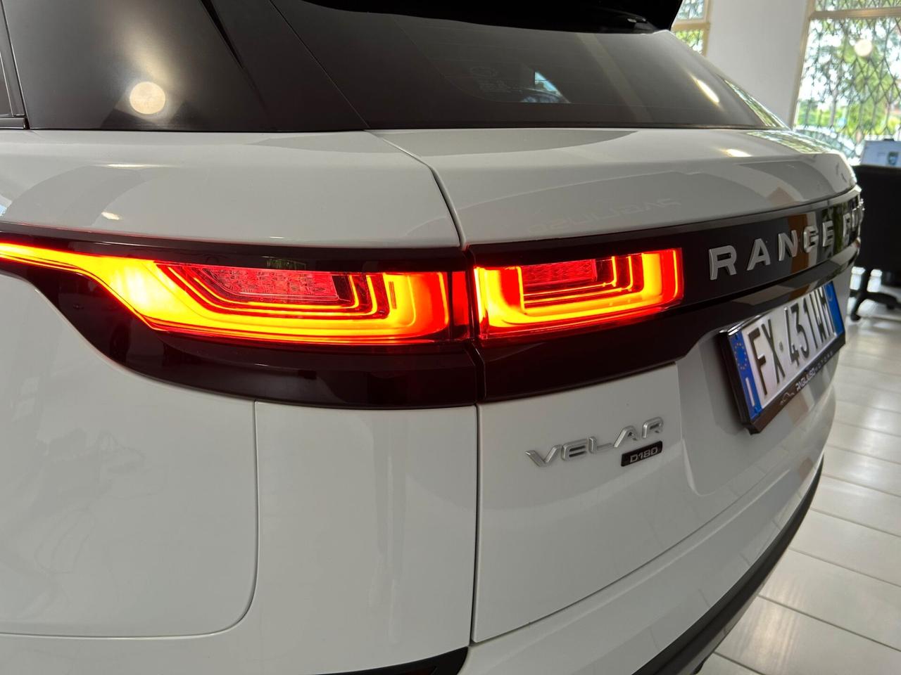 Land Rover Range Velar 2.0D I4 180 CV SE