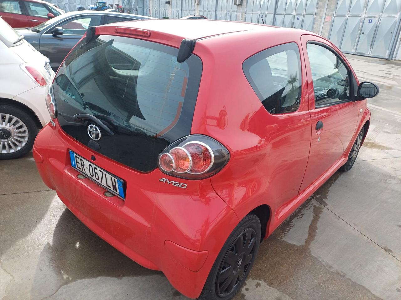 Toyota Aygo 1.0 12V Vvt-i Active Clima/Servo/Unipro