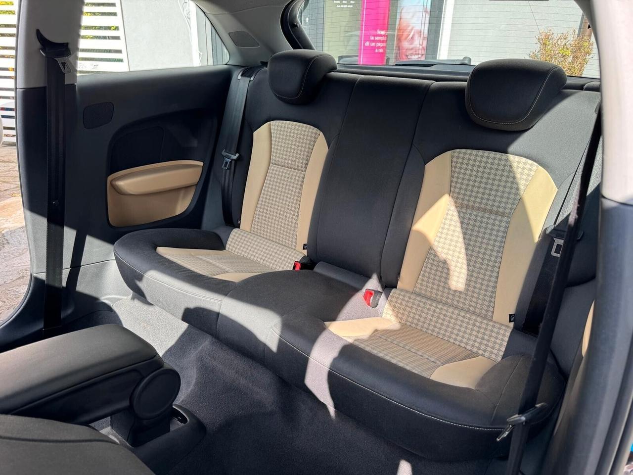 AUDI A1 1.2 TFSI ATTRACTION NEOPATENTATI