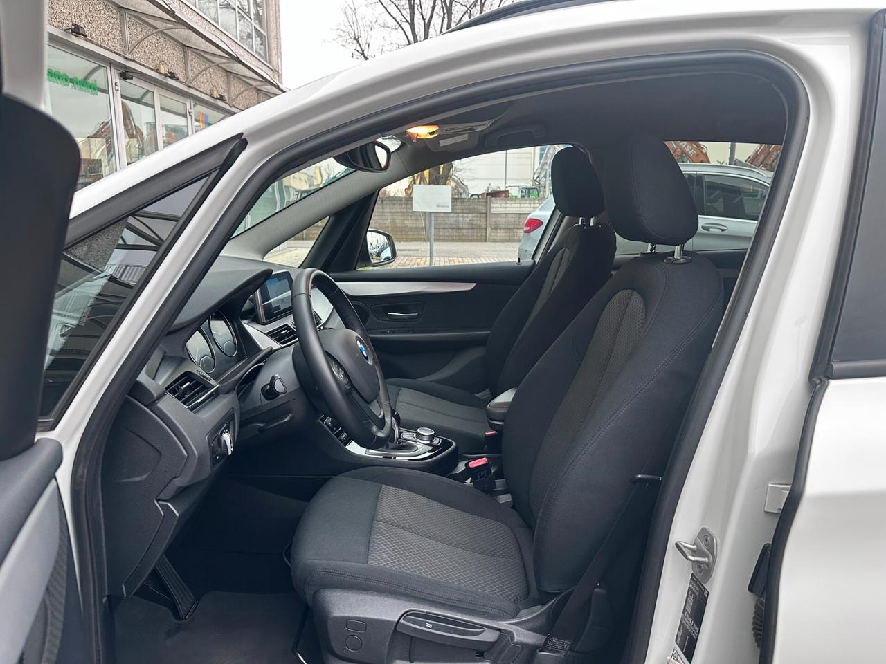 BMW 216d GranTourer AUTOMATICA 7POSTI! EURO6D! LED