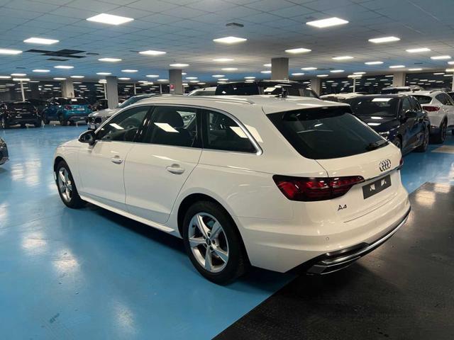 AUDI A4 Avant 30 TDI/136 CV S tronic Business Advanced