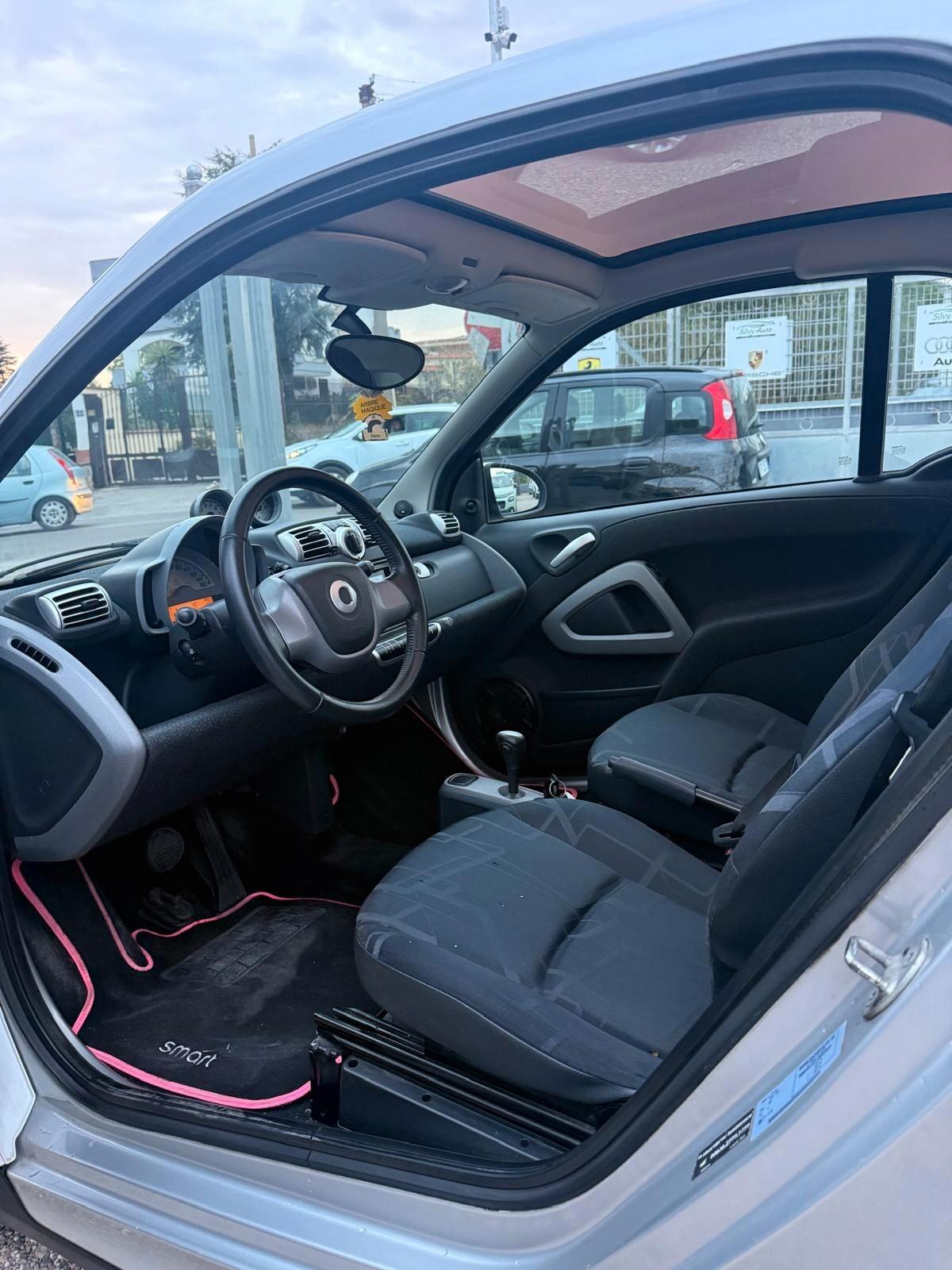 Smart ForTwo 1000 52 kW coupé limited one