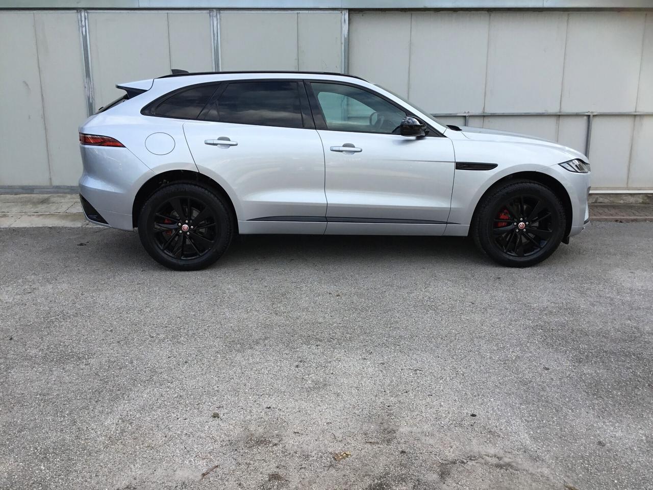 Jaguar F-Pace 2.0 250 CV AWD aut. R-Dynamic Black *TASSO ZERO!*