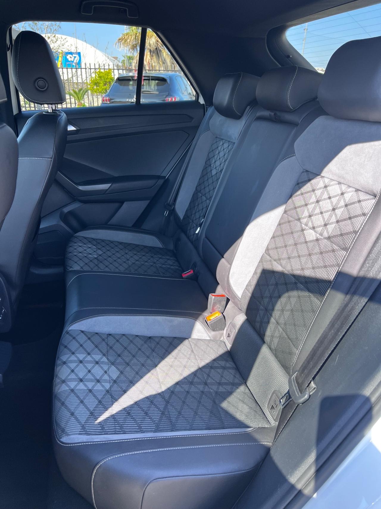 Volkswagen T-Roc 1.0 TSI R-Line