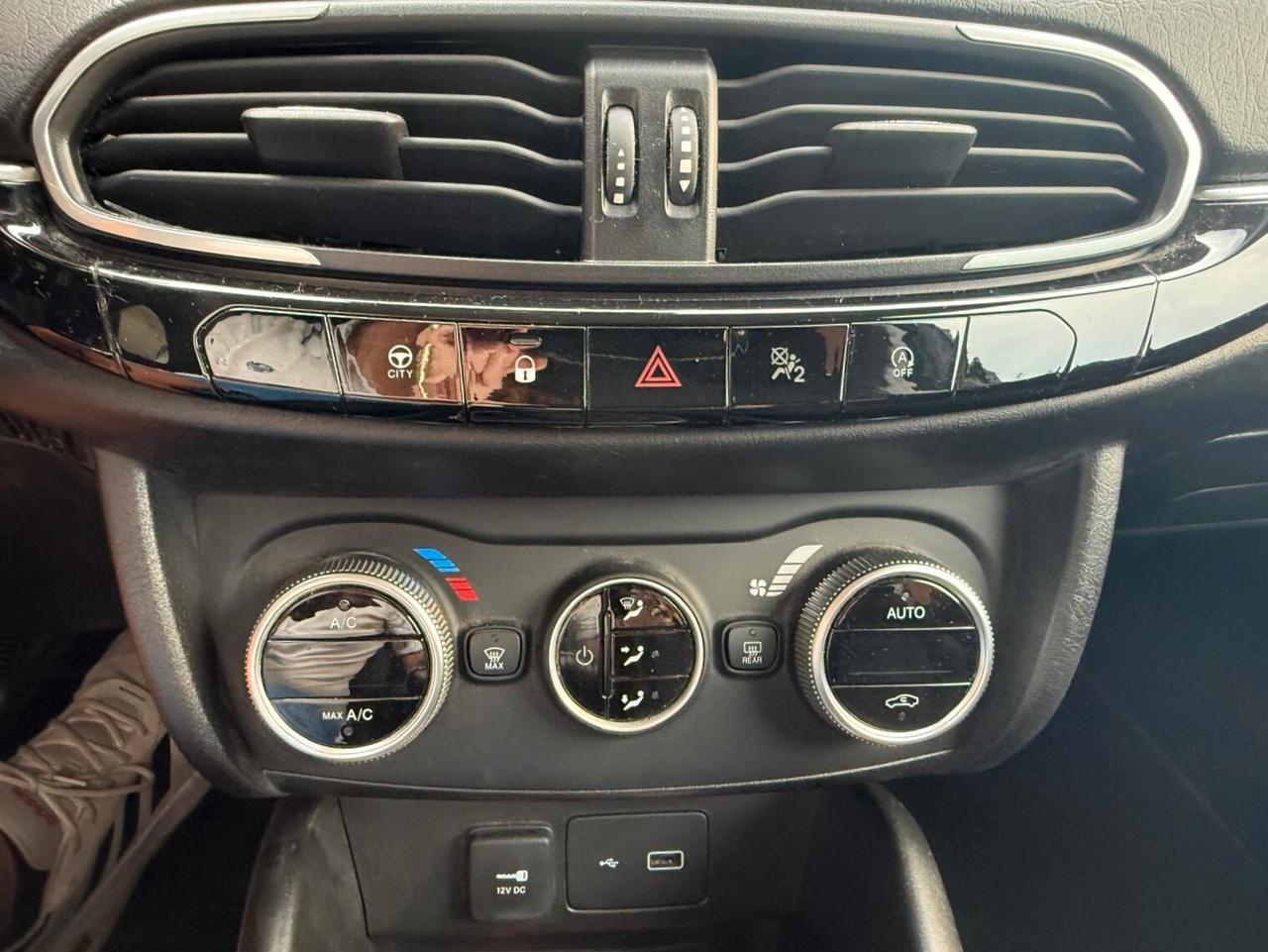 Fiat Tipo 1.0 5 porte Cross