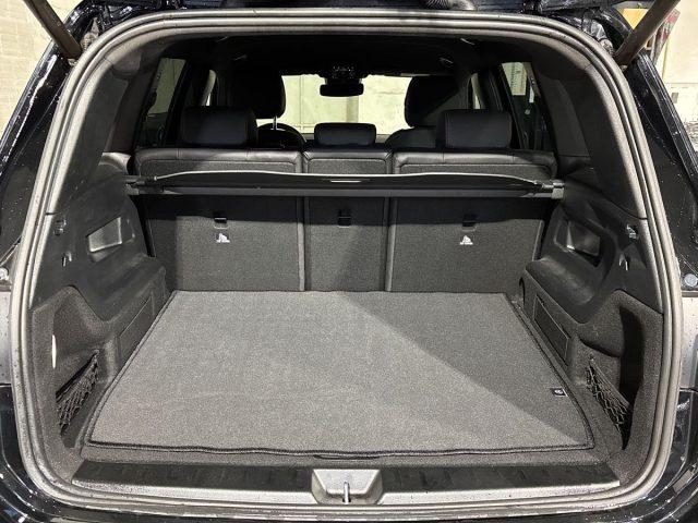 MERCEDES-BENZ GLB 180 d Automatic Premium