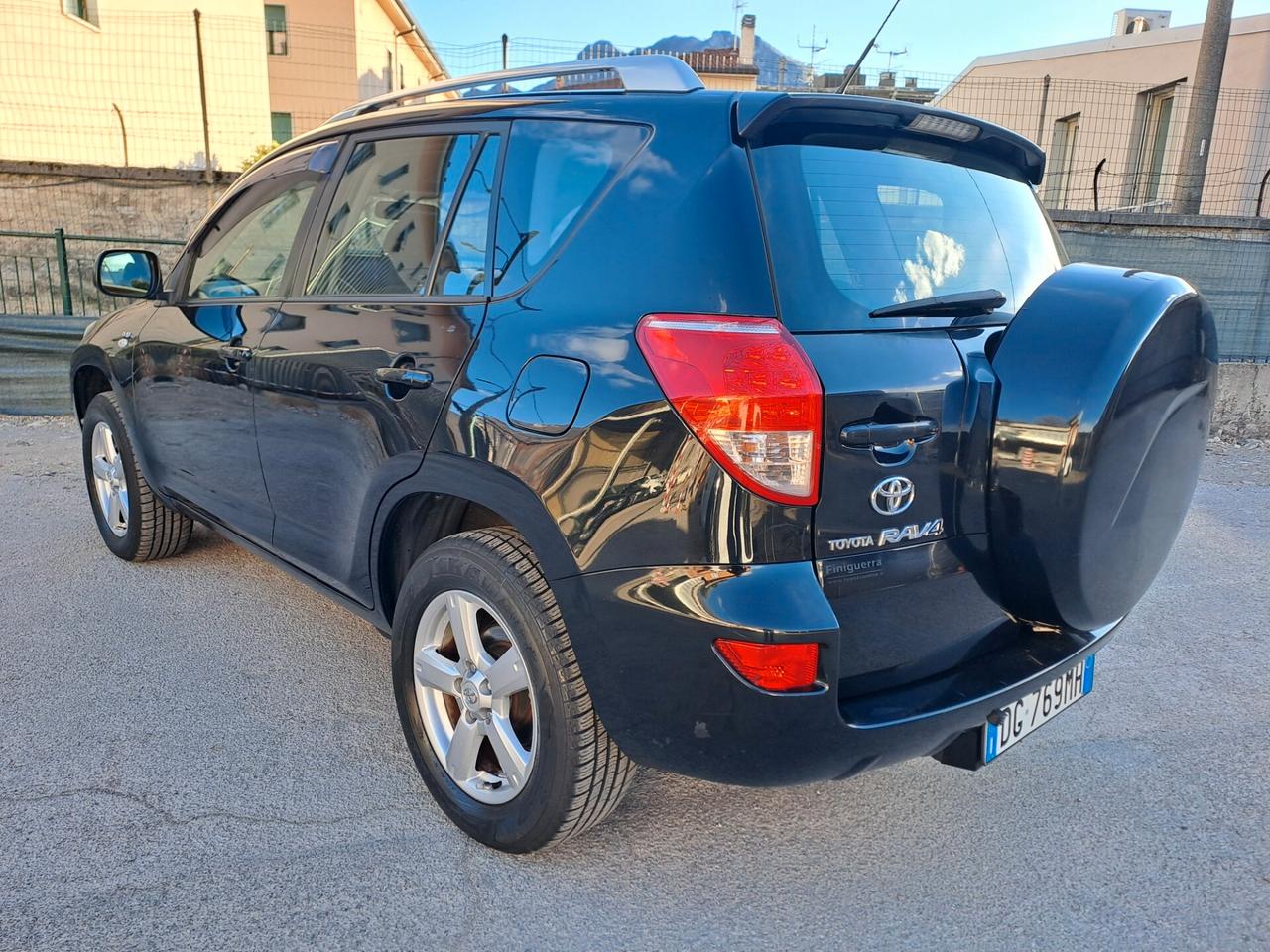 Toyota RAV 4 2.2 D-4D 136 CV 4X4