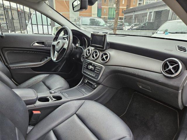 MERCEDES-BENZ GLA 220 CDI Automatic